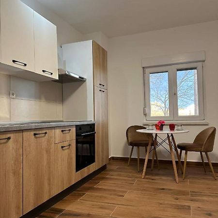 Guest House Ivan Donji Zemunik Εξωτερικό φωτογραφία